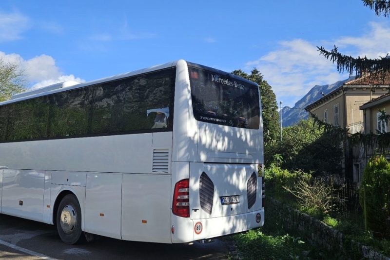 mercedes-tourismo